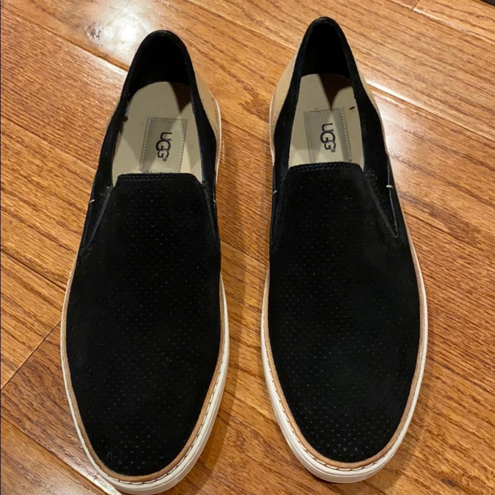 UGG W Adley black suede Perf Sneaker